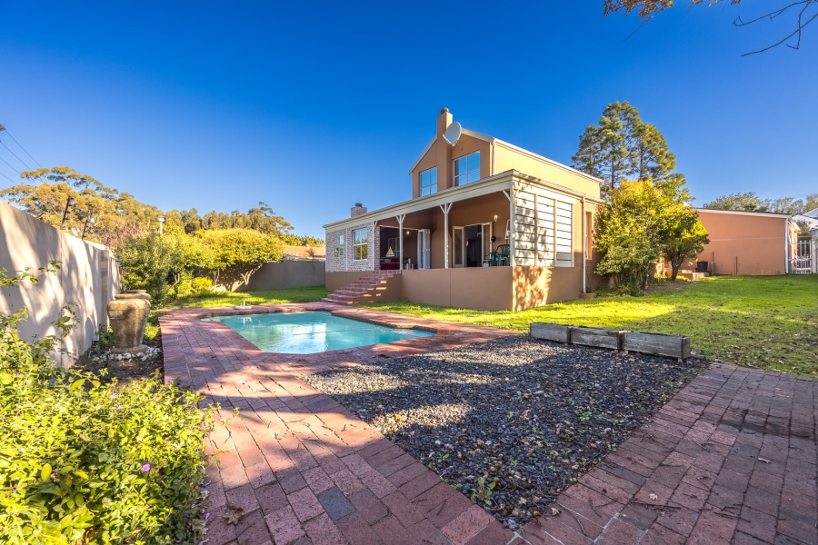 4 Bedroom Property for Sale in Vierlanden Western Cape